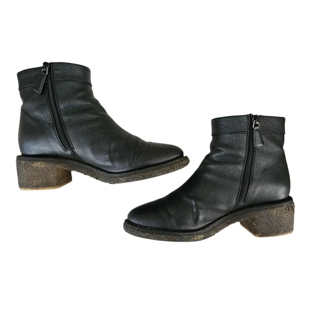 Chanel CC Turn Lock Ankle Boot Size 37 US 6 6.5 Black Glitter Low Heel Zip Up